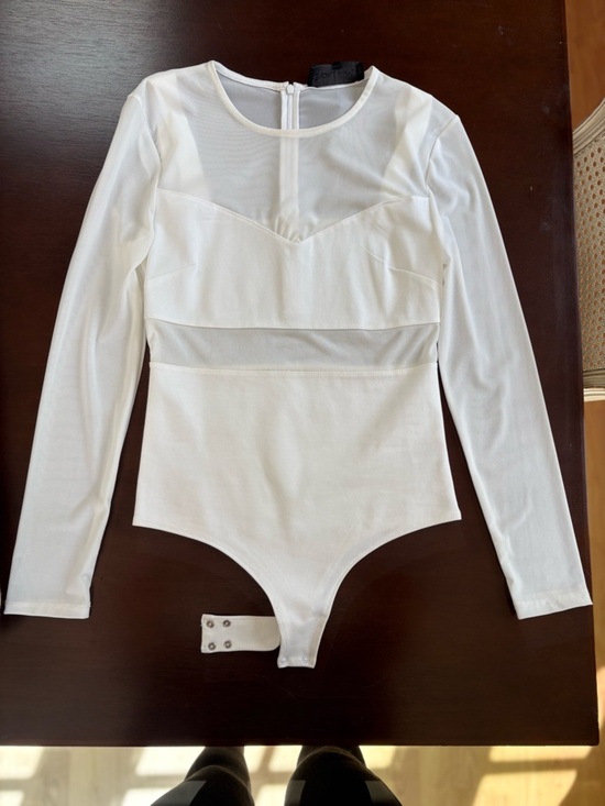 Kendall & Kylie Tops - Kendall & Kylie White Mesh Yoke Long Sleeve Bodysuit with Back Zip